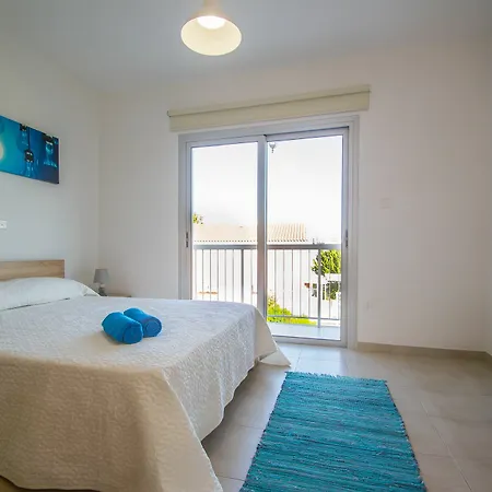 Aigli Hébergement de vacances Pernera